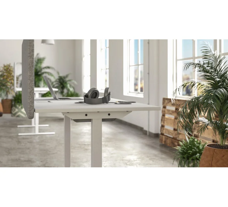 sit-stand-desks-one-interiors-1920x1081.jpg